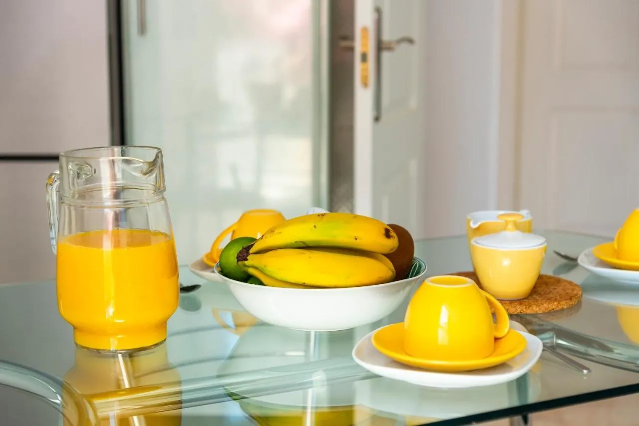Beachfront Triplex With Swimming Pool & Parking Radazul İspanya