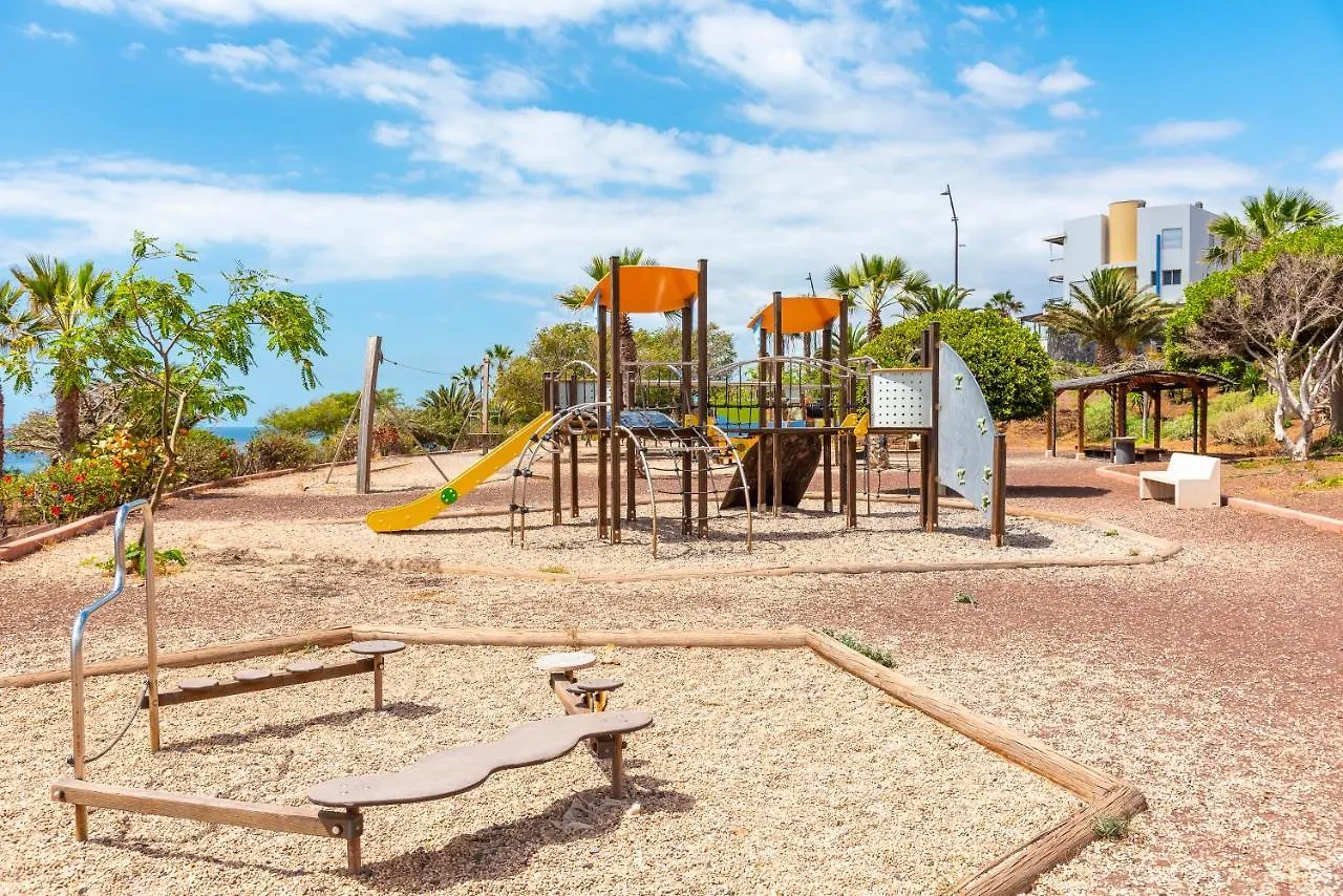 Beachfront Triplex With Swimming Pool & Parking Radazul 0*,  Spain